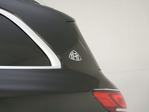 Used 2023 Mercedes-Benz Maybach GLS 600 4MATIC image 77