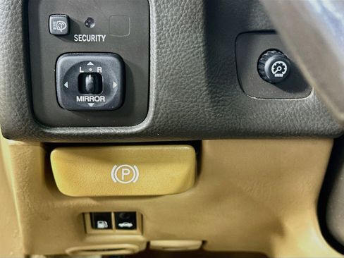 Used 2006 Lexus SC 430 Convertible RWD image 17
