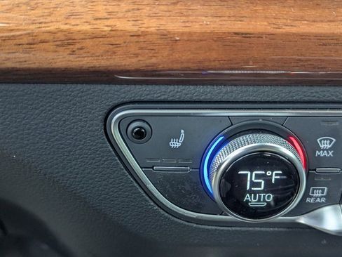 Used 2021 Audi Q5 2.0T Premium Plus image 16