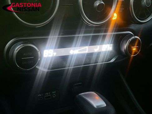 Used 2020 Nissan Sentra SV image 19