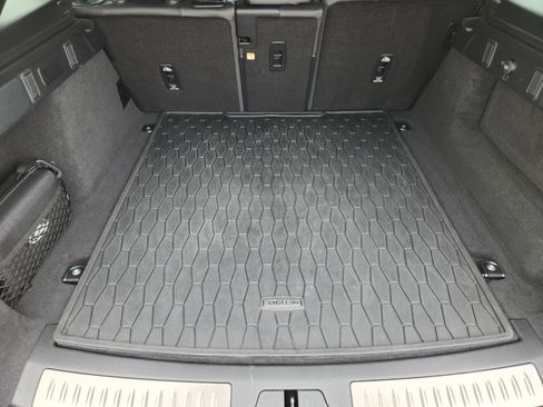 Certified 2024 Land Rover Range Rover Velar Dynamic HSE AWD/4WD image 28