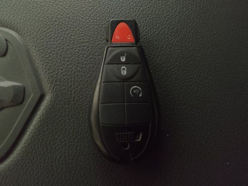 Used 2016 RAM 1500 Big Horn image 32