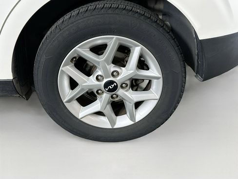 Used 2022 Kia Soul LX w/ Technology Package image 11