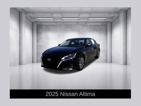 Used 2025 Nissan Altima 2.5 SV FWD image 1