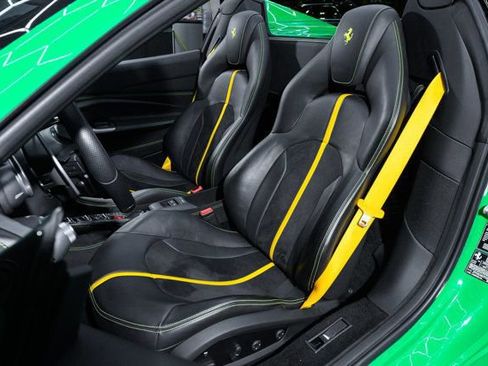 Used 2023 Ferrari F8 Tributo image 15