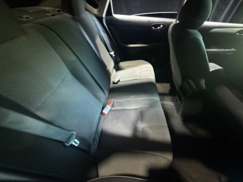 Used 2019 Nissan Sentra S FWD image 18