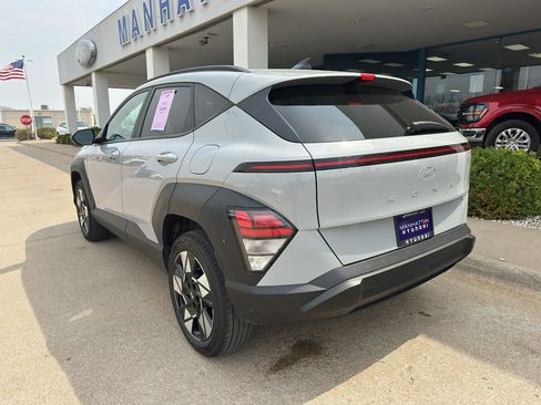 Used 2025 Hyundai Kona SEL AWD/4WD image 6
