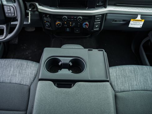 New 2026 Ford F250 XLT w/ FX4 Off-Road Package image 31