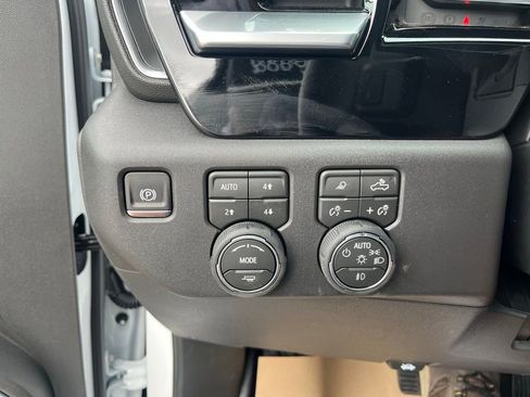 New 2026 Chevrolet Silverado 1500 LT Trail Boss w/ LT Trail Boss Premium Package AWD/4WD image 14