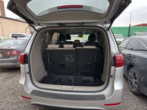 Used 2016 Kia Sedona EX FWD image 11