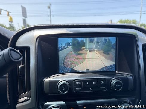 Used 2019 Chevrolet Silverado 2500 LT AWD/4WD image 19