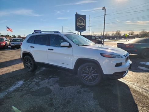 Used 2014 Jeep Cherokee Limited image 2