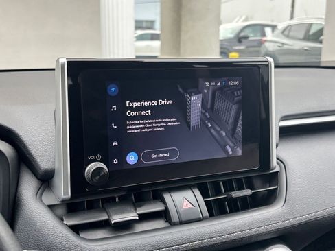 Used 2025 Toyota RAV4 XLE image 20