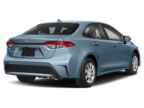 Used 2022 Toyota Corolla LE FWD image 2