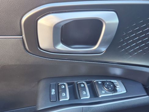 Used 2023 Kia Sorento EX image 33