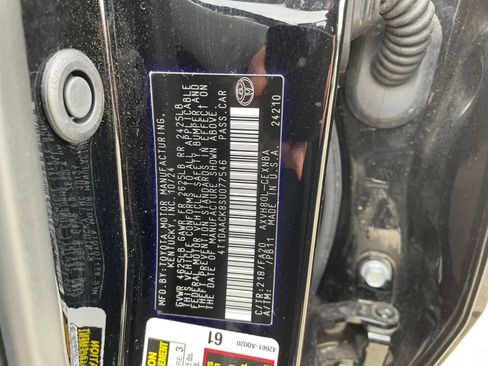 Used 2025 Toyota Camry LE image 29