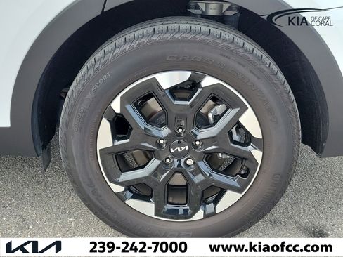 Used 2025 Kia Sorento S w/ Panoramic Sunroof Package FWD image 10