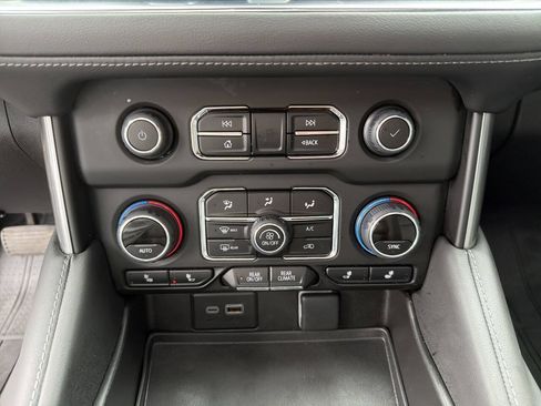Used 2023 Chevrolet Tahoe LT w/ LT Signature Package AWD/4WD image 37