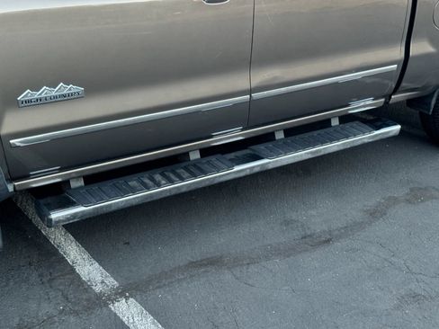 Used 2015 Chevrolet Silverado 1500 High Country w/ High Country Premium Package AWD/4WD image 10
