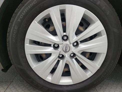 Used 2024 Nissan Sentra S FWD image 31