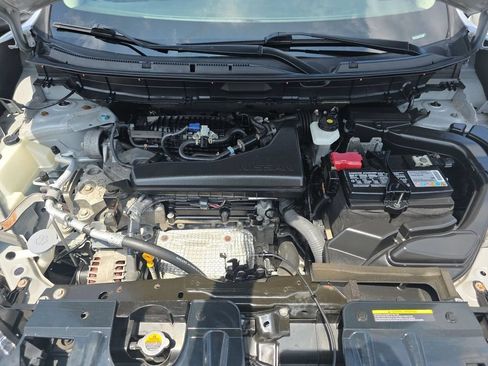 Used 2020 Nissan Rogue SV w/ Premium Package AWD/4WD image 10