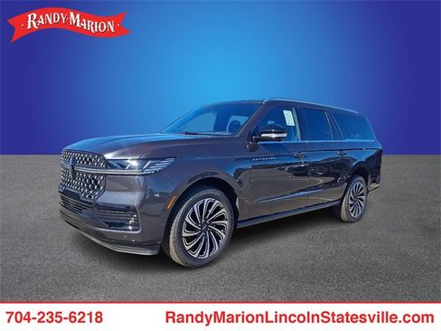 New 2025 Lincoln Navigator L Black Label image 1