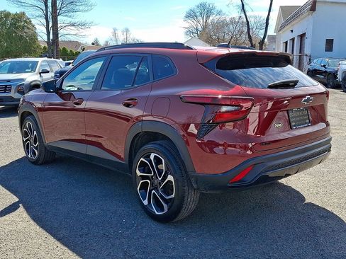 Certified 2024 Chevrolet Trax RS w/ Sunroof Package image 7