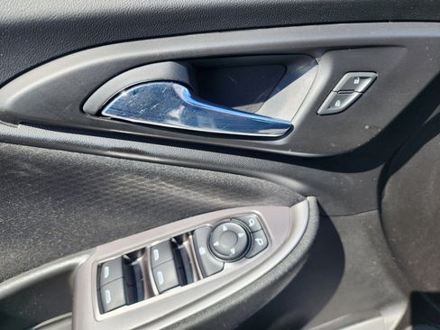 Used 2021 Chevrolet Malibu LS image 22