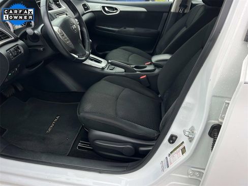 Used 2015 Nissan Sentra SR w/ Navigation Package image 28