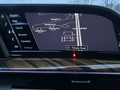 Used 2021 Cadillac Escalade ESV Sport Platinum image 29