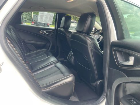 Used 2015 Chrysler 200 C w/ Navigation & Sound Group I image 19