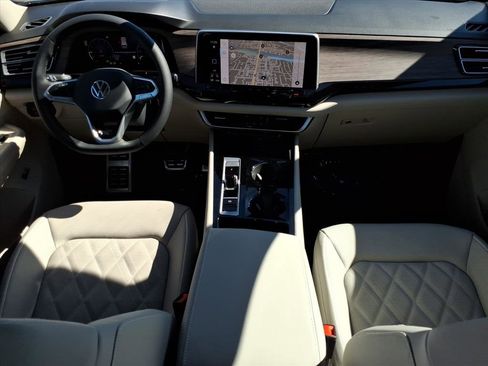 New 2026 Volkswagen Atlas SEL Premium R-Line image 18