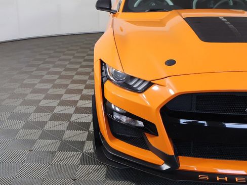 Used 2020 Ford Mustang Shelby GT500 w/ Carbon Fiber Track Pack RWD image 11