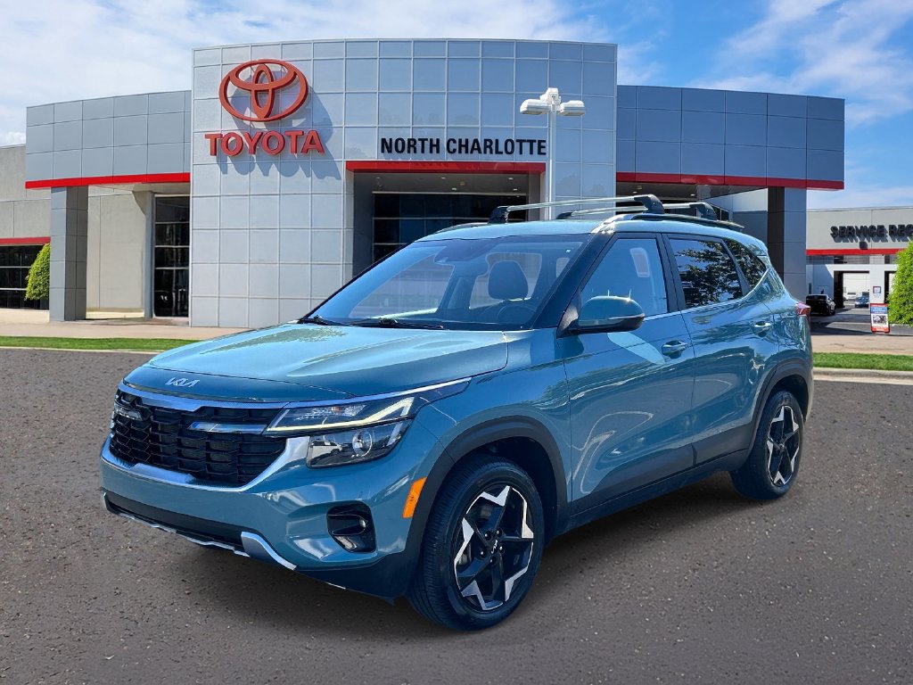 Used 2025 Kia Seltos EX AWD/4WD image 5