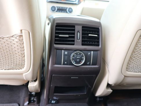 Used 2017 Mercedes-Benz GLS 450 4MATIC w/ Premium Package image 10