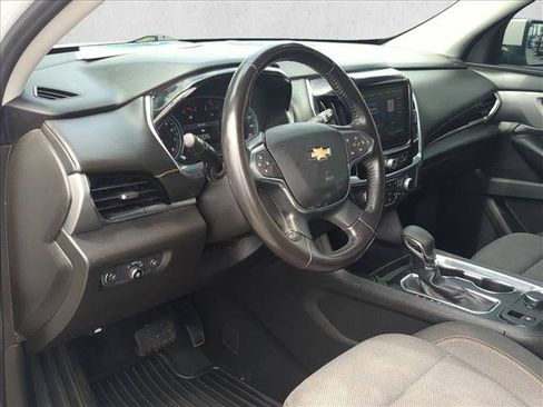 Used 2021 Chevrolet Traverse LT FWD image 10