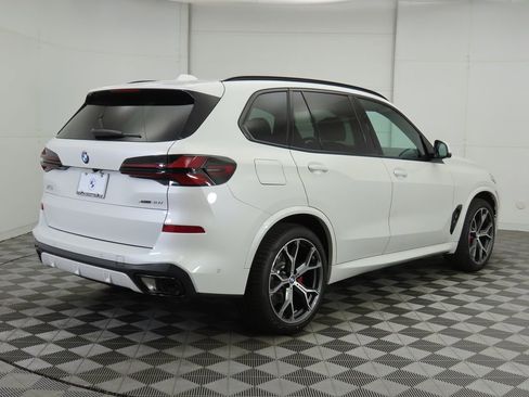 New 2026 BMW X5 xDrive40i w/ M Sport Package image 5