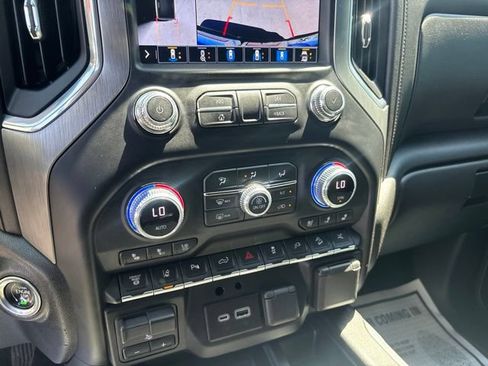 Used 2021 GMC Sierra 2500 Denali w/ Denali Black Diamond Edition AWD/4WD image 31