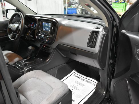 Used 2019 Chevrolet Colorado W/T w/ WT Convenience Package image 39