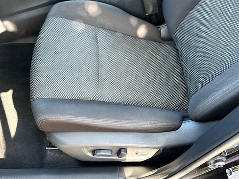 Used 2020 Nissan Rogue Sport SV FWD image 20