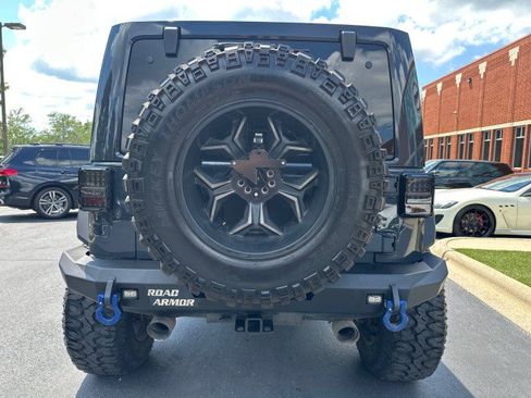 Used 2018 Jeep Wrangler Unlimited Sahara AWD/4WD image 46