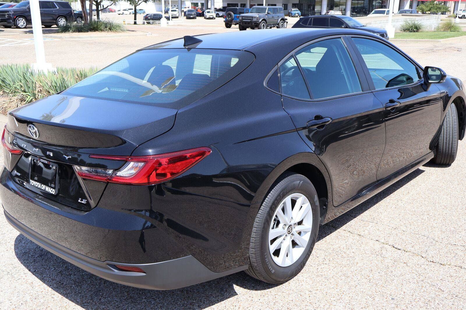 Used 2026 Toyota Camry LE FWD image 3