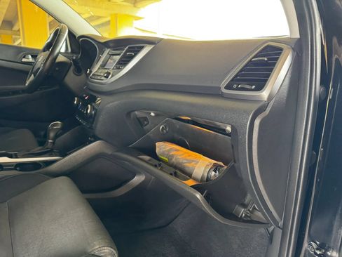 Used 2016 Hyundai Tucson Sport FWD image 25