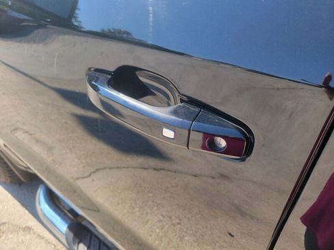 Used 2020 Chevrolet Silverado 1500 RST image 9