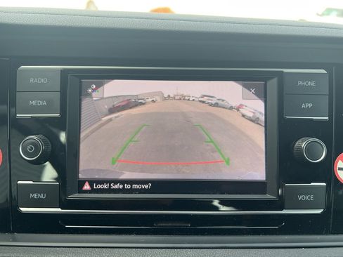 Used 2024 Volkswagen Jetta SE image 15