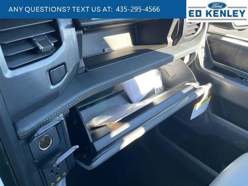 New 2025 Ford F150 Lightning Flash image 19