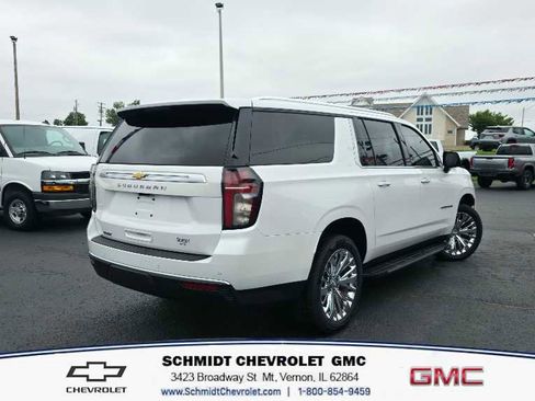 Used 2023 Chevrolet Suburban High Country w/ Max Trailering Package AWD/4WD image 5