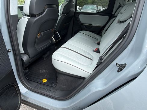 Used 2025 Rivian R1T Adventure AWD/4WD image 24