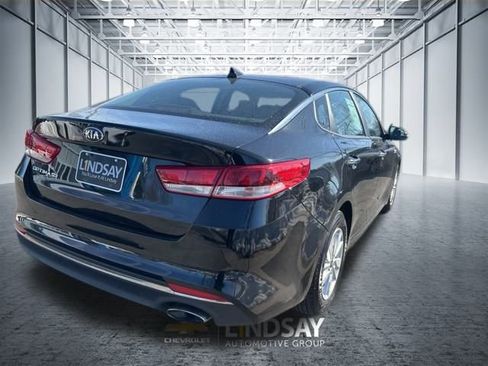 Used 2018 Kia Optima LX w/ Convenience Package image 4