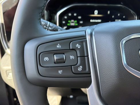 Used 2025 GMC Sierra 1500 SLT AWD/4WD image 20